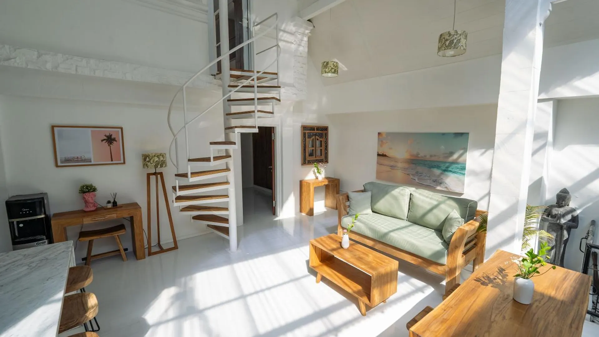 Spacious 3 Bedroom Villa With Private Pool And Billiards Σεμινιάκ