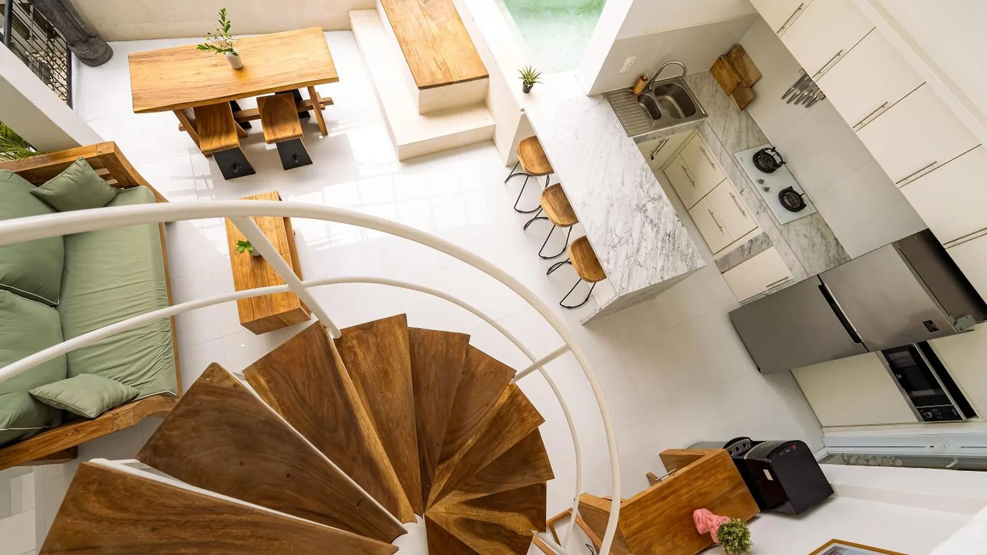 Spacious 3 Bedroom Villa With Private Pool And Billiards Σεμινιάκ