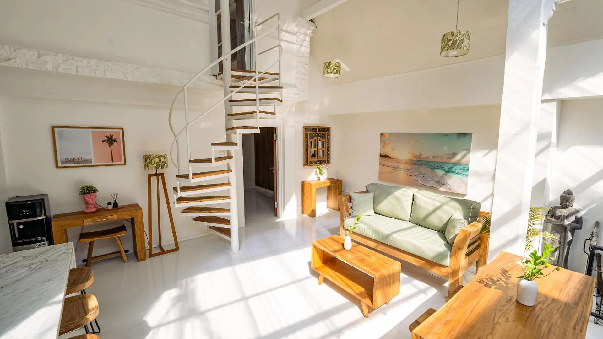Spacious 3 Bedroom Villa With Private Pool And Billiards Σεμινιάκ Ινδονησία