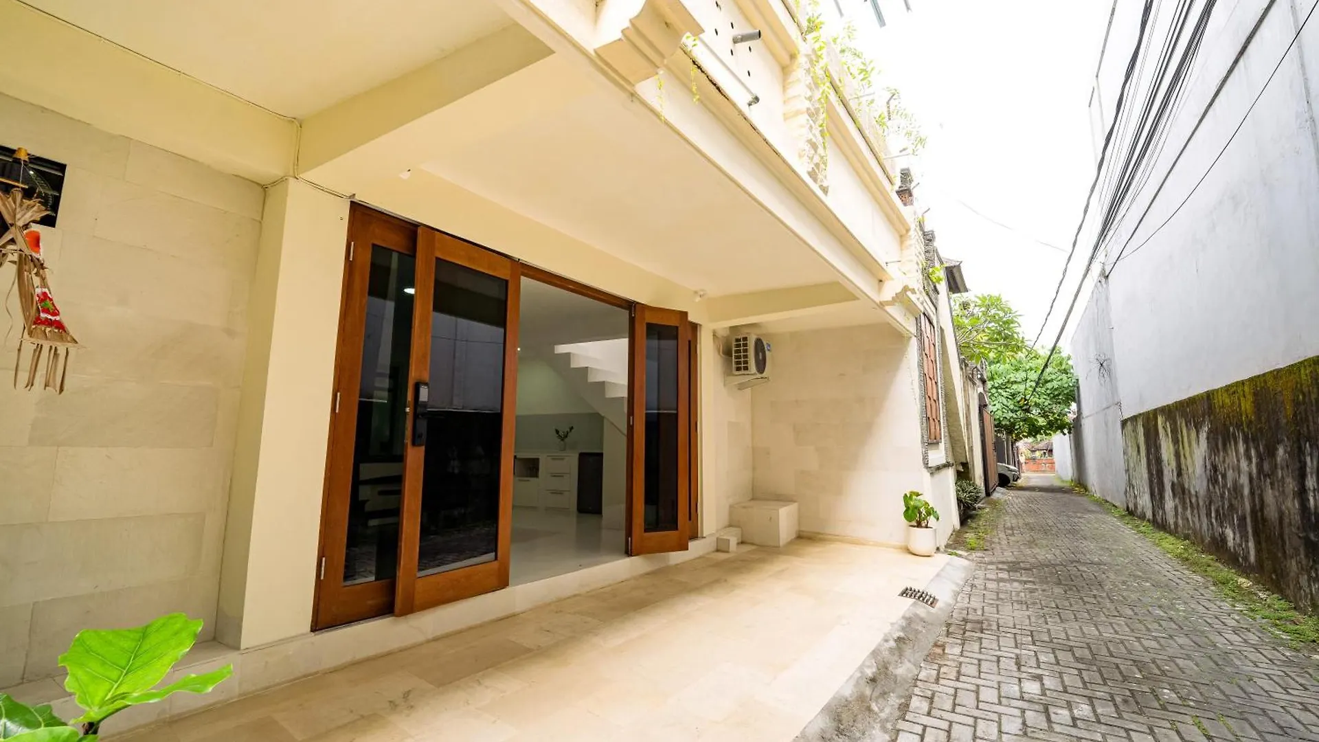 Spacious 3 Bedroom Villa With Private Pool And Billiards Σεμινιάκ